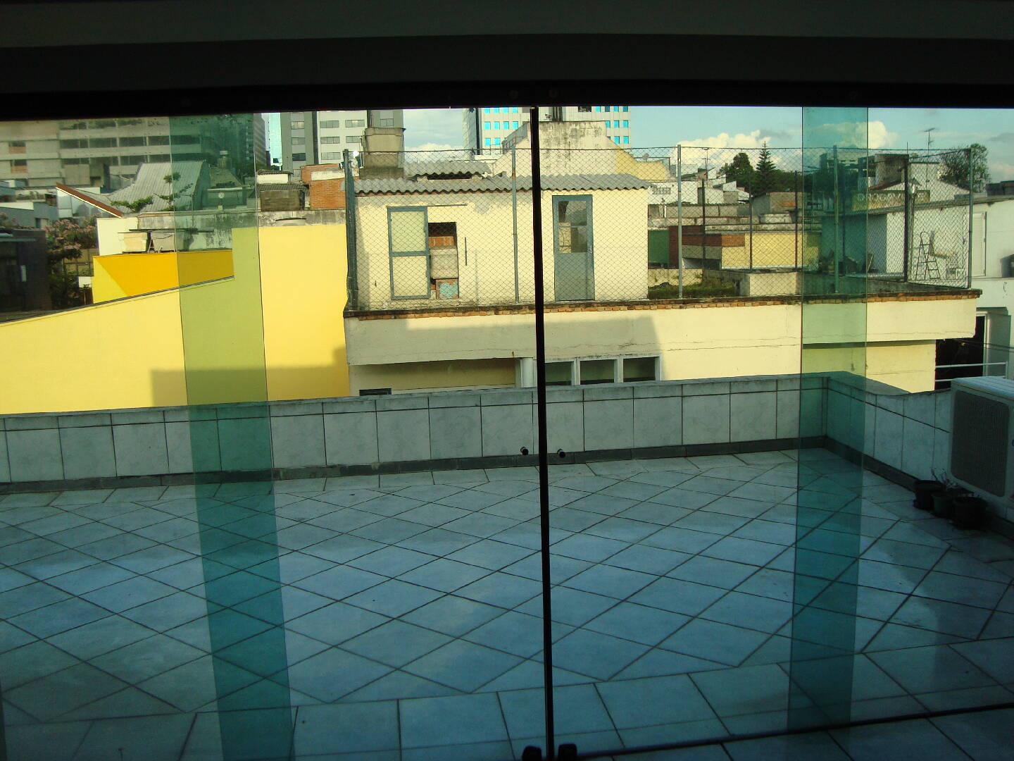 Prédio Inteiro para alugar, 72m² - Foto 4