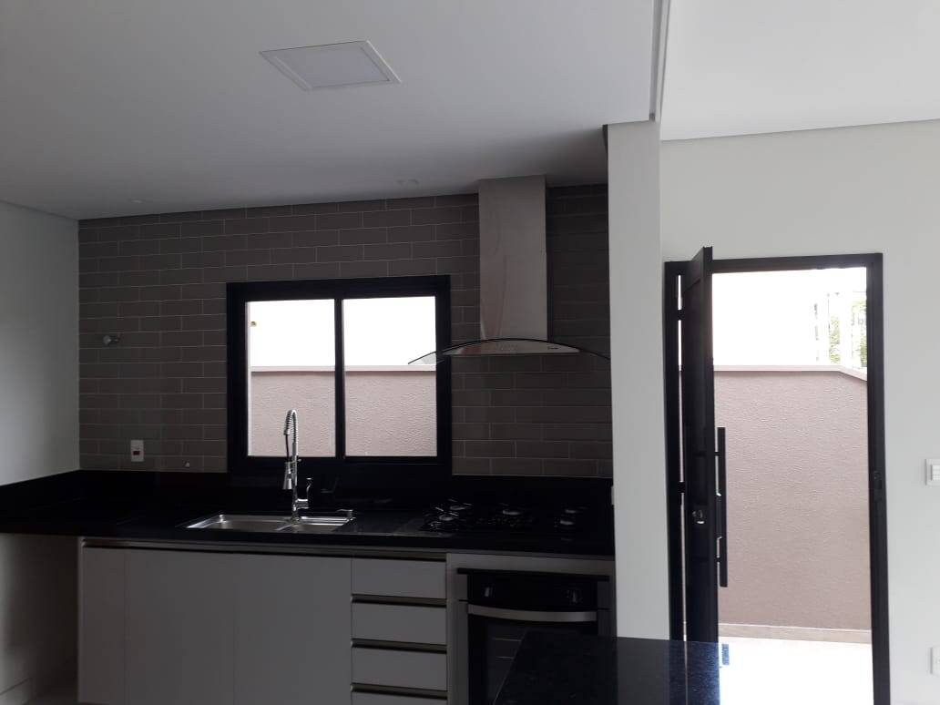 Casa à venda com 3 quartos, 192m² - Foto 5