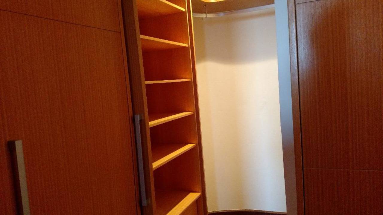 Apartamento à venda com 4 quartos, 202m² - Foto 5